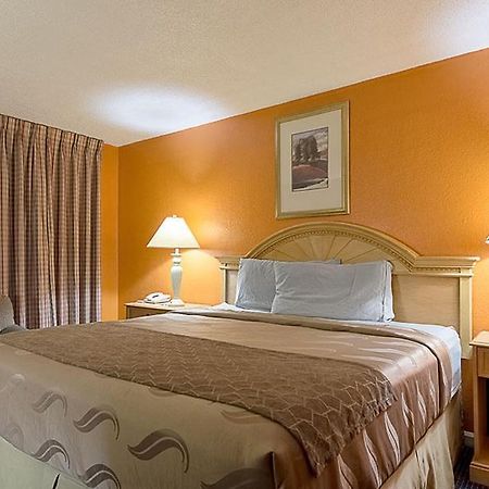 Highway Inn Paris Εξωτερικό φωτογραφία